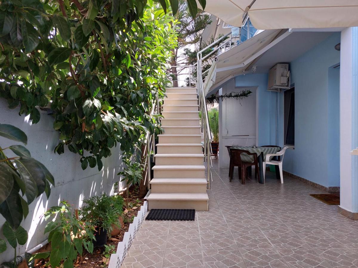 Garden Holiday Studios Himare Exterior foto